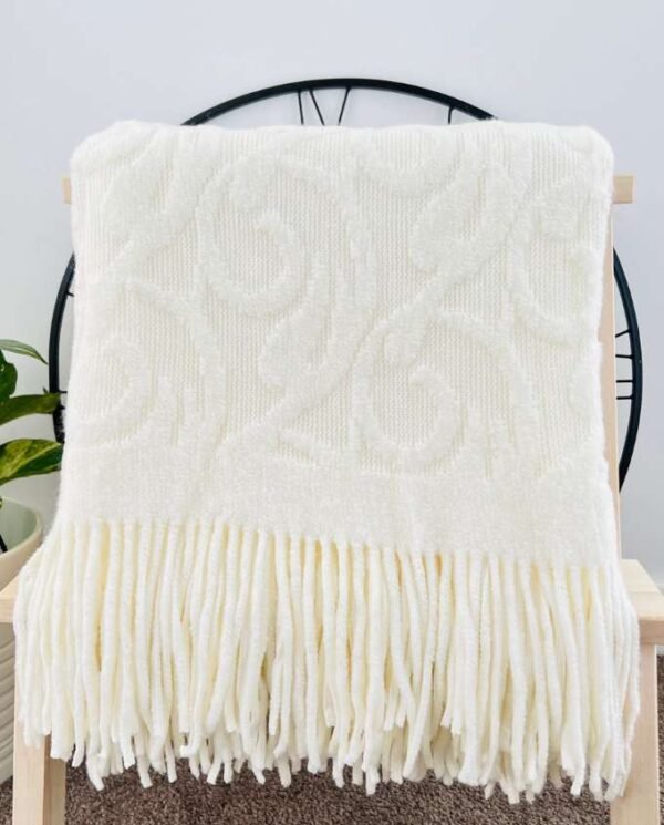 Offwhite Floral Pattern Throw - Off White